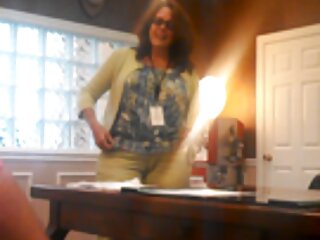 عشق ورزیدن به یک دختر پولدار کانال گروه های سکسی روی مبل